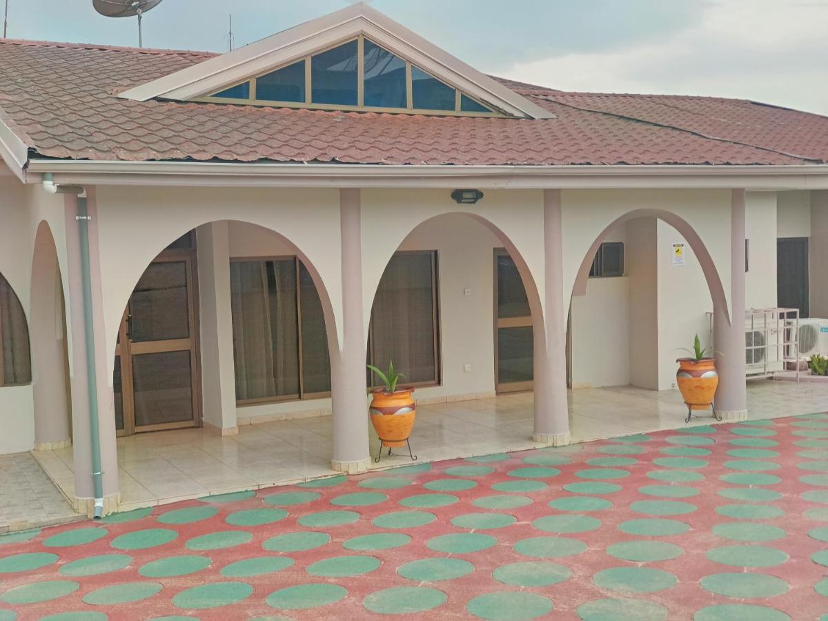 Prestige Guesthouse ,Ksi Kumasi Exteriör bild