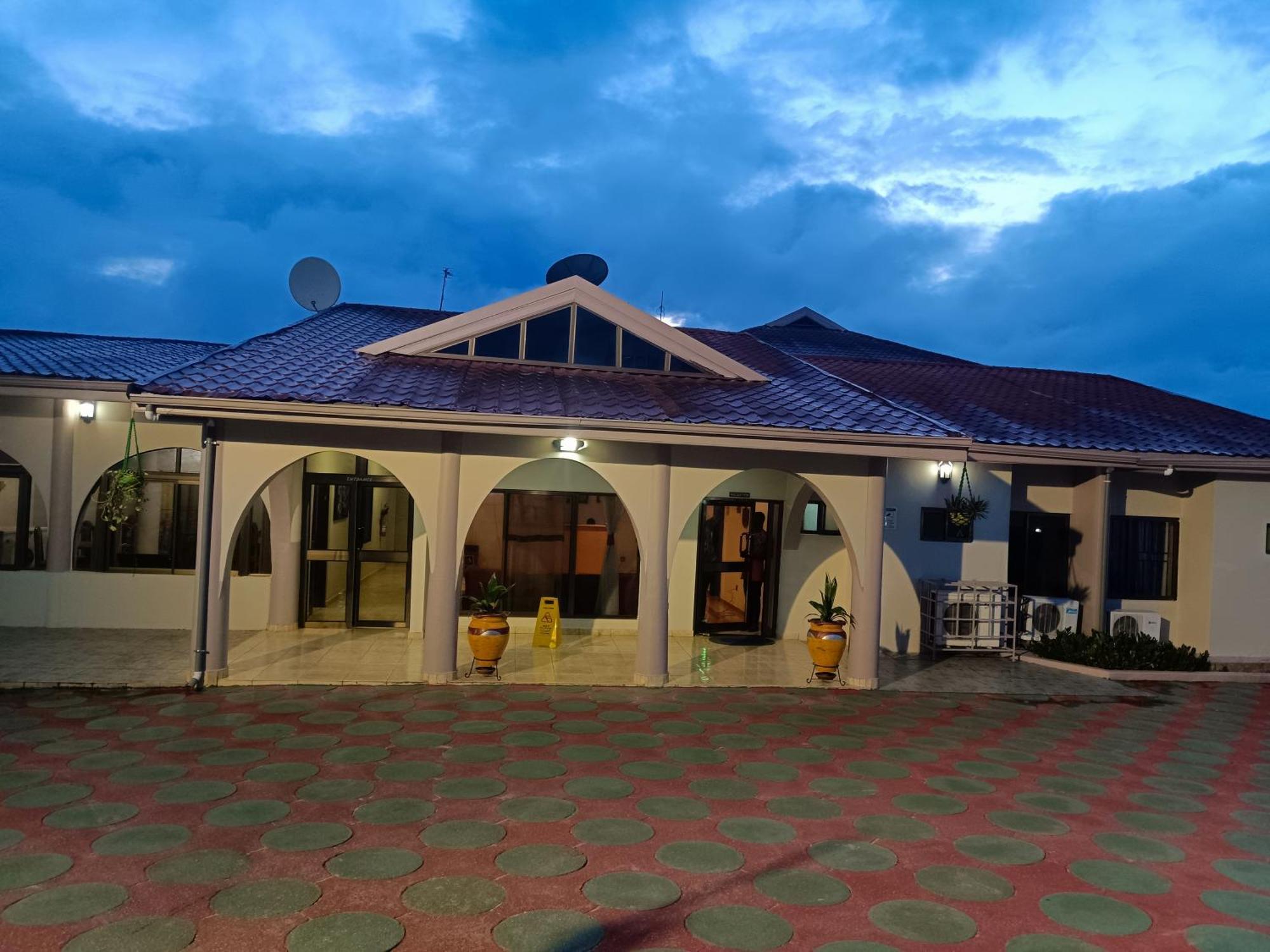 Prestige Guesthouse ,Ksi Kumasi Exteriör bild