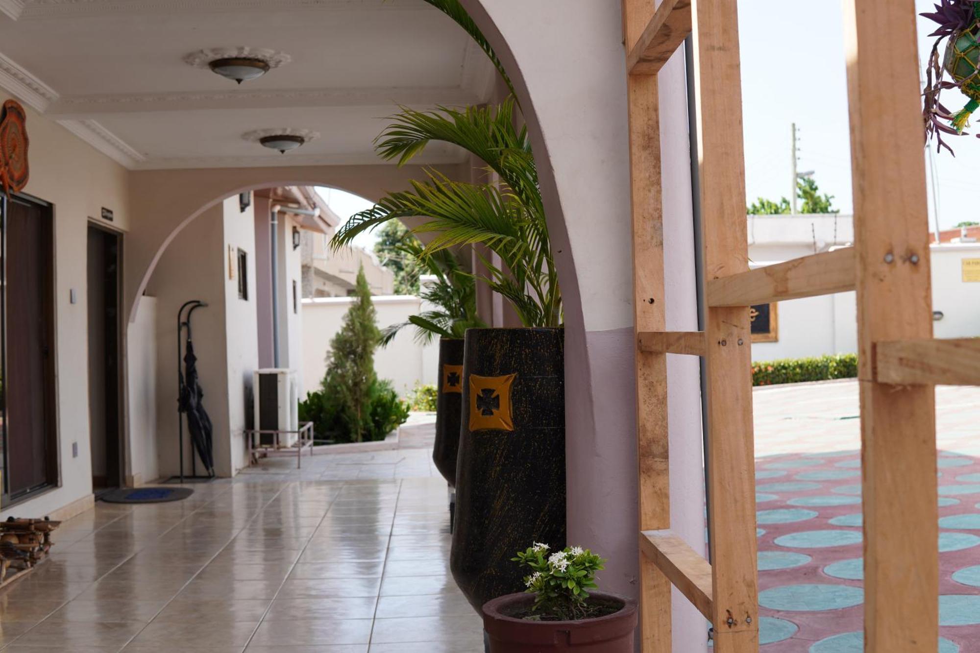 Prestige Guesthouse ,Ksi Kumasi Exteriör bild