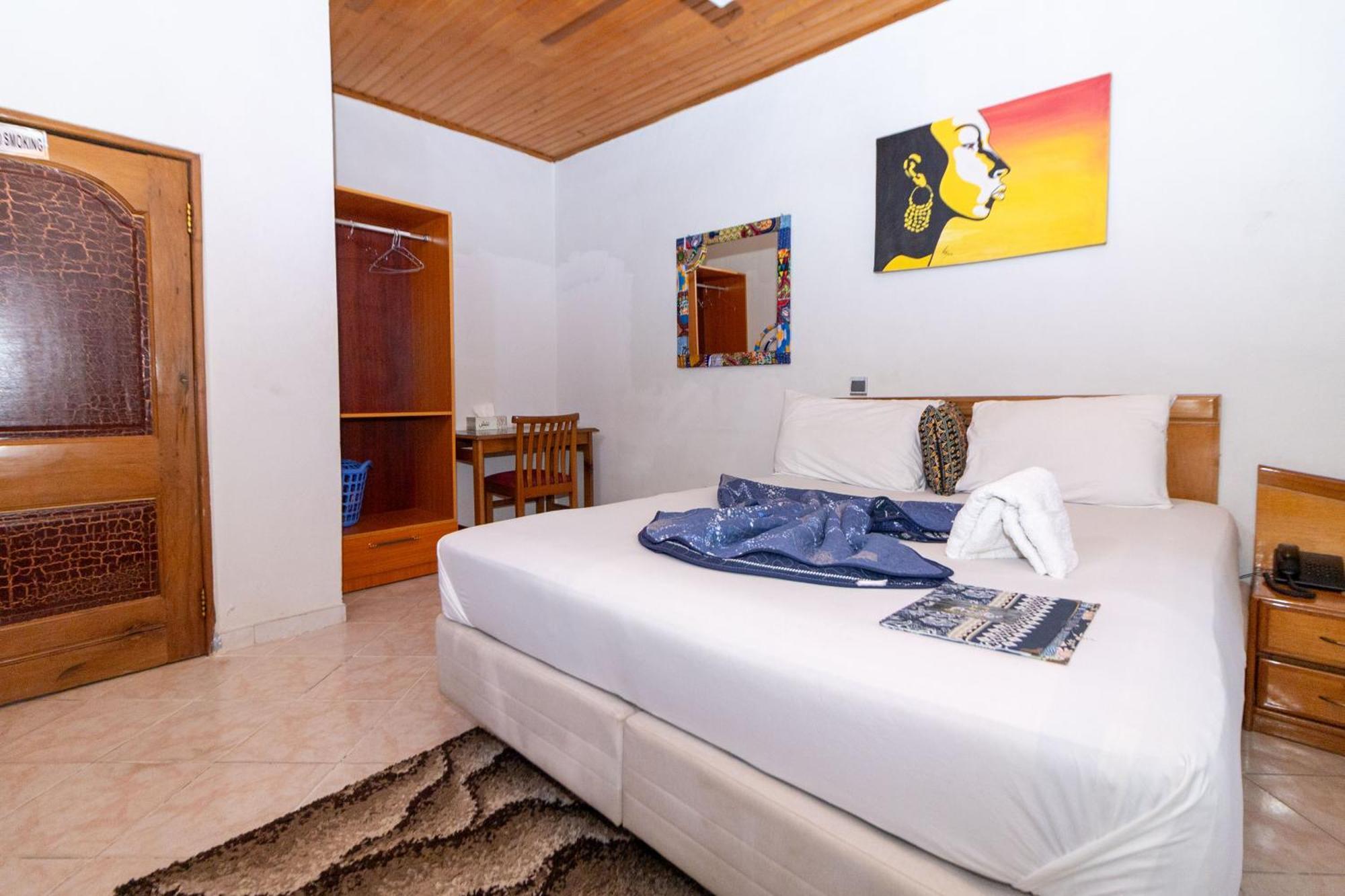 Prestige Guesthouse ,Ksi Kumasi Exteriör bild