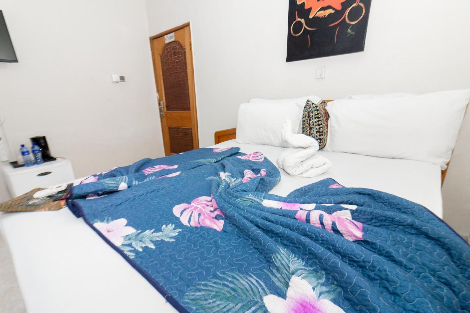 Prestige Guesthouse ,Ksi Kumasi Exteriör bild